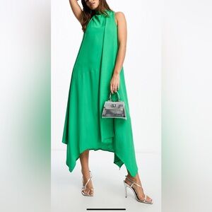 Elegant Green Sleeveless Dress
